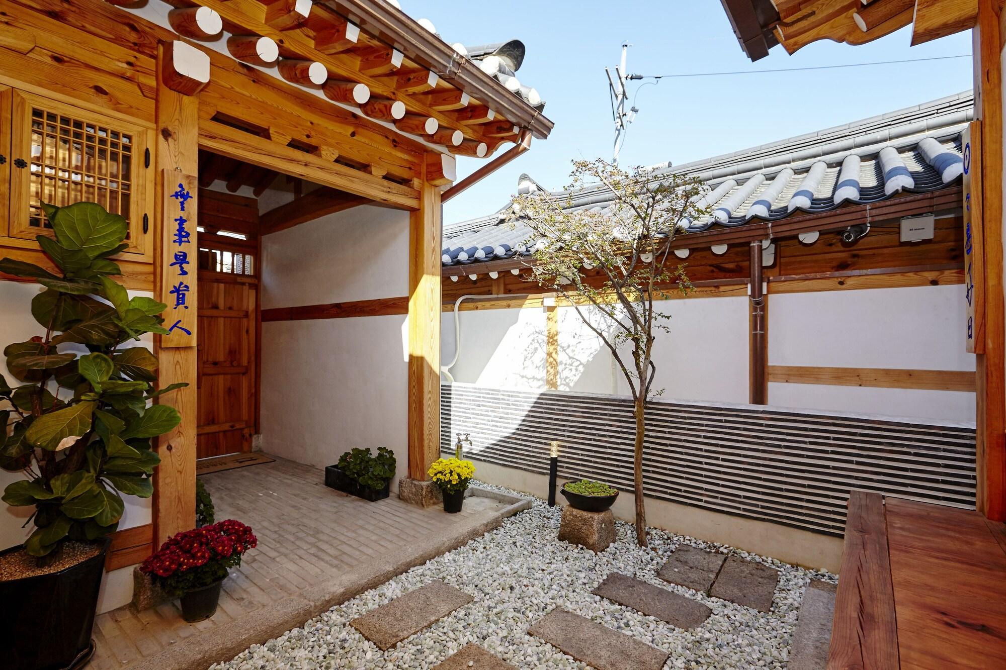 Hanok 24 Guesthouse Gyeongbokgung Seoul Luaran gambar