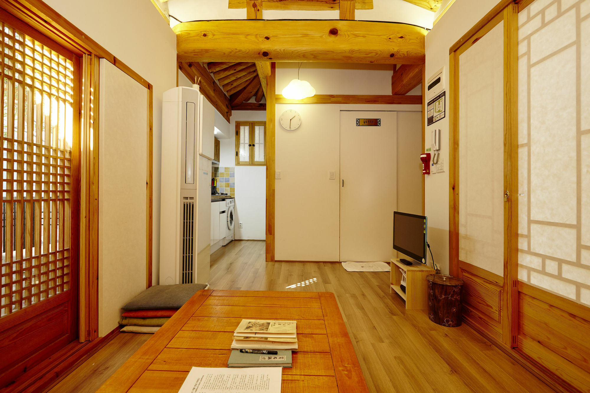 Hanok 24 Guesthouse Gyeongbokgung Seoul Luaran gambar