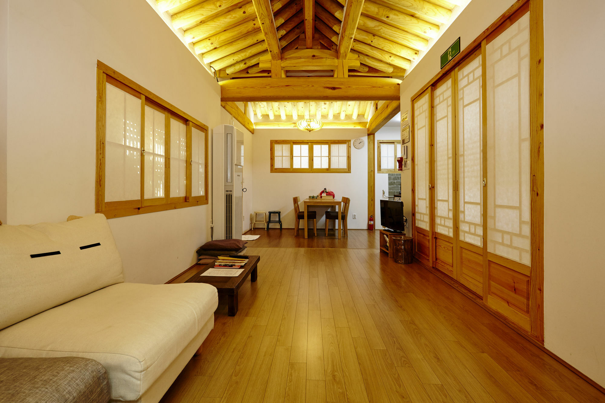 Hanok 24 Guesthouse Gyeongbokgung Seoul Luaran gambar